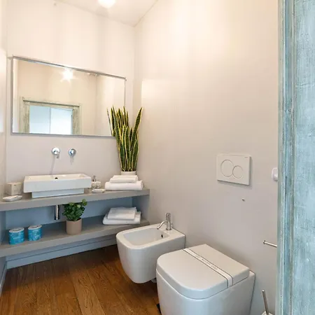 Loft 12 In Center