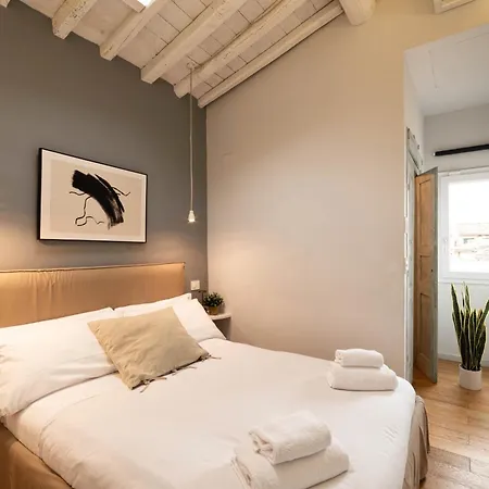 Loft 12 In Center